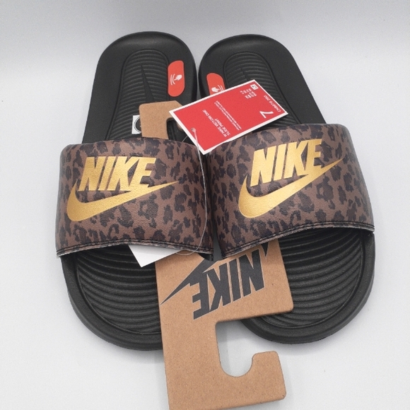 Nike Shoes - 14.NWT NIKE WOMENS VICTORI ONE SLIDES SIZE 7 NWT ARCHAEO BROWN